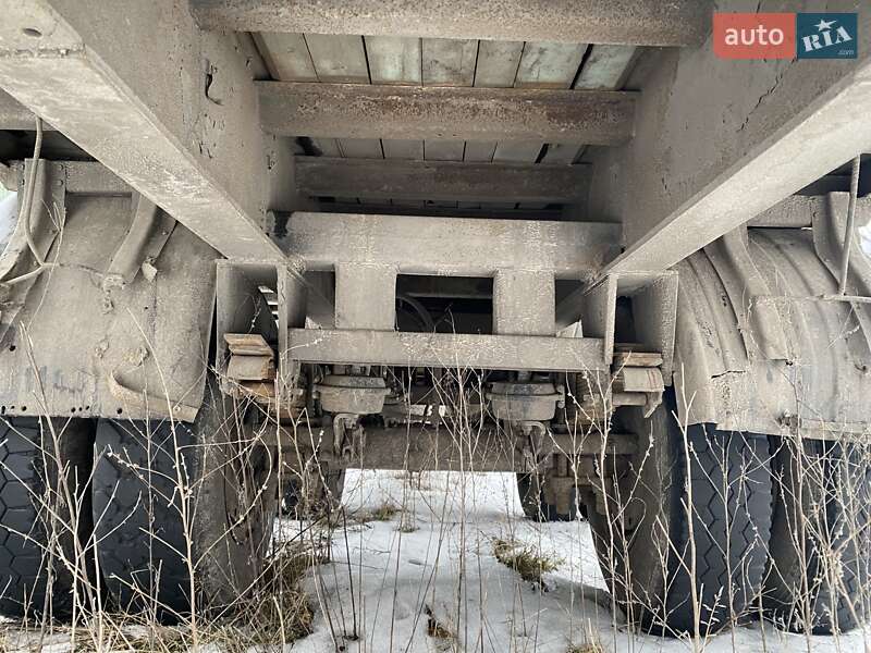 Бортовой полуприцеп МАЗ 938660 1992 в Гадяче