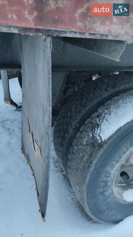 Зерновоз - полуприцеп МАЗ 938662 2004 в Краснокутске