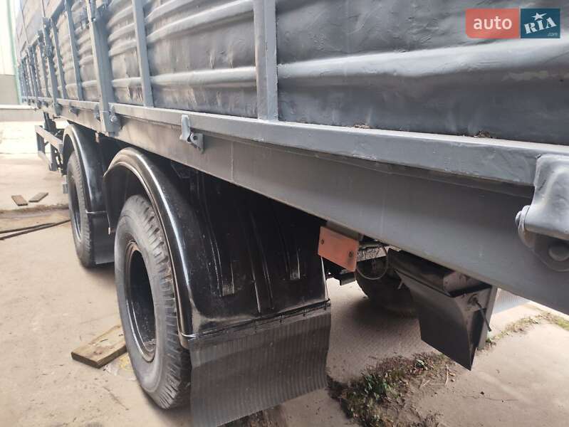 Бортовий напівпричіп МАЗ 93866 2005 в Кременці
