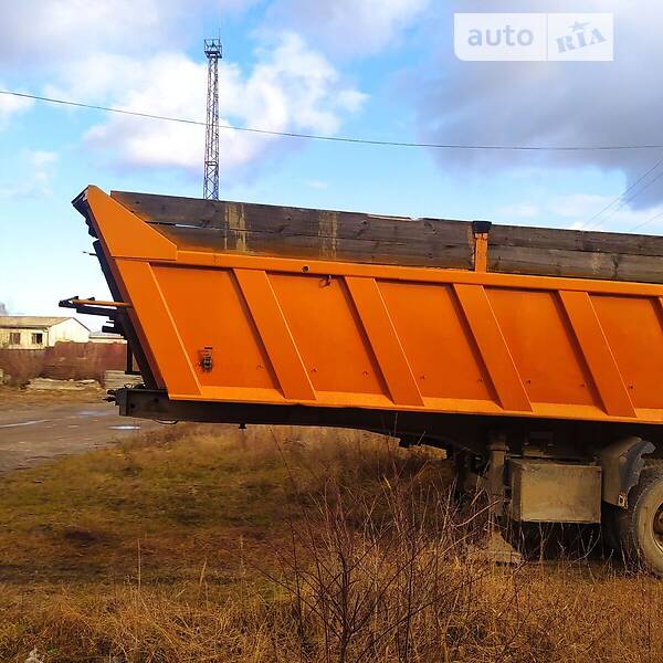 Самосвал полуприцеп МАЗ 950600 2003 в Стрые