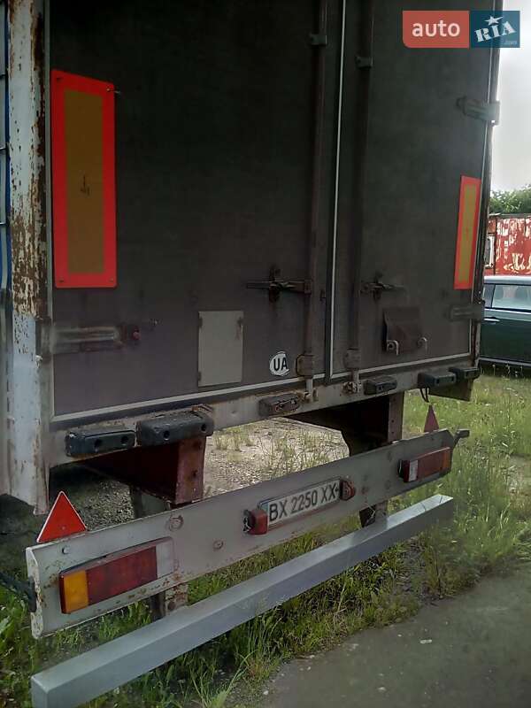 Бортовой полуприцеп МАЗ 975830 2005 в Хмельницком