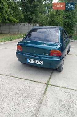 Седан Mazda 121 1994 в Новомосковске