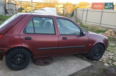 Хэтчбек Mazda 121 2000 в Одессе