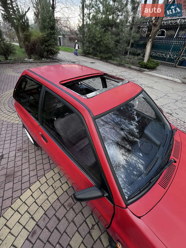 Хэтчбек Mazda 121 1988 в Запорожье