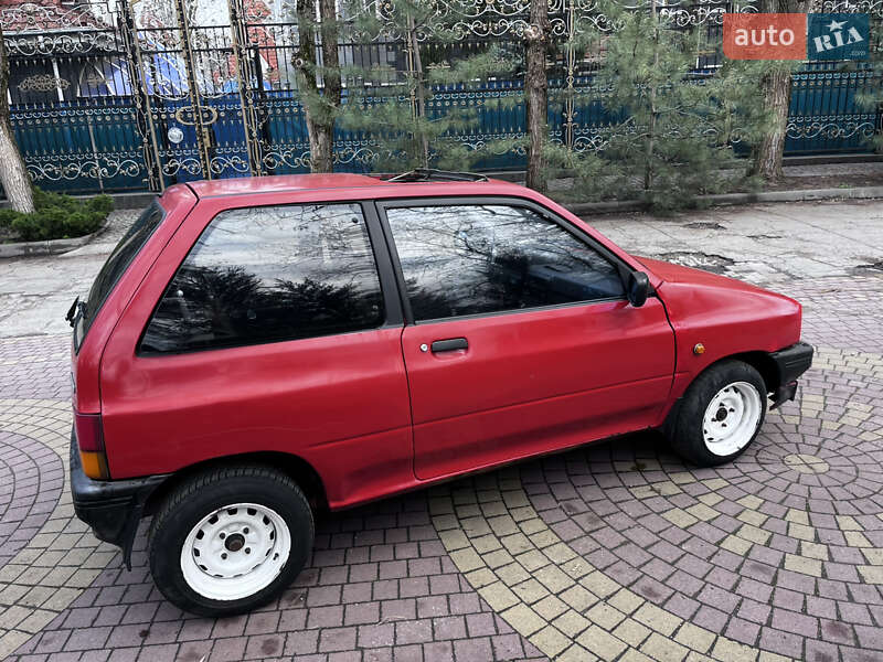 Хэтчбек Mazda 121 1988 в Запорожье