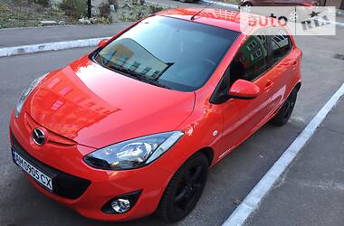 Седан Mazda 2 2012 в Києві