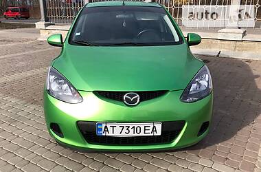 Хэтчбек Mazda 2 2009 в Снятине