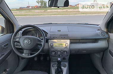 Хэтчбек Mazda 2 2004 в Киеве