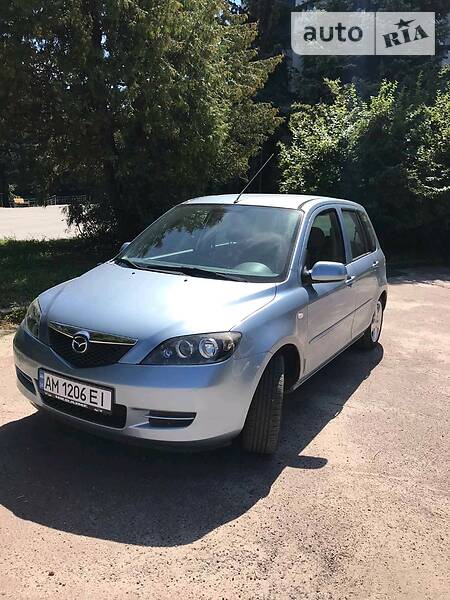 Универсал Mazda 2 2006 в Житомире