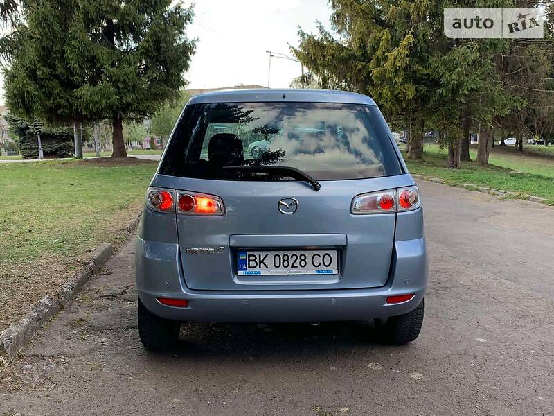 Минивэн Mazda 2 2007 в Ровно