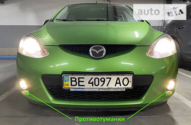 Хэтчбек Mazda 2 2008 в 