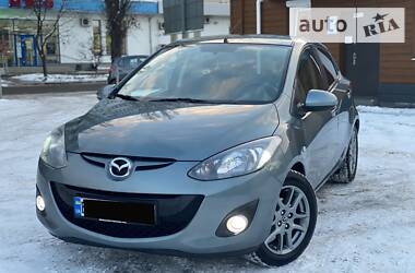 Mazda 2 2012