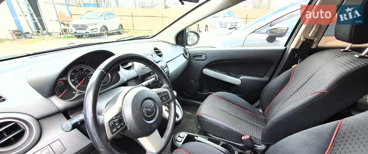 2013 Mazda 2 - мініатюра 4