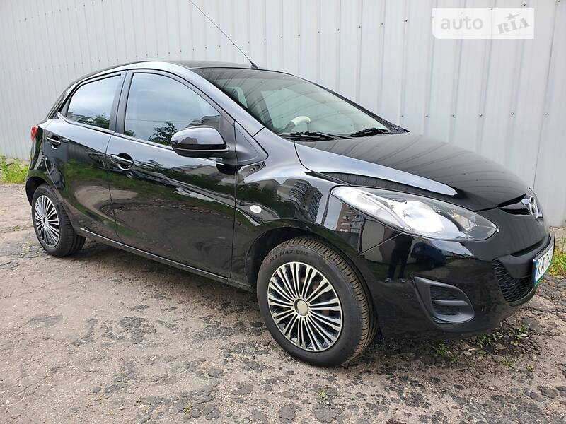 Хетчбек Mazda 2 2011 в Києві