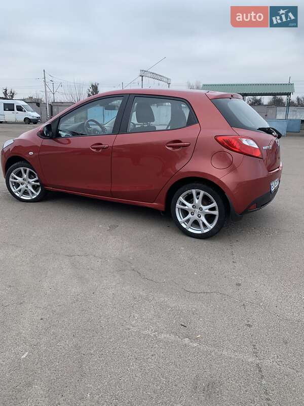 Хэтчбек Mazda 2 2007 в Житомире