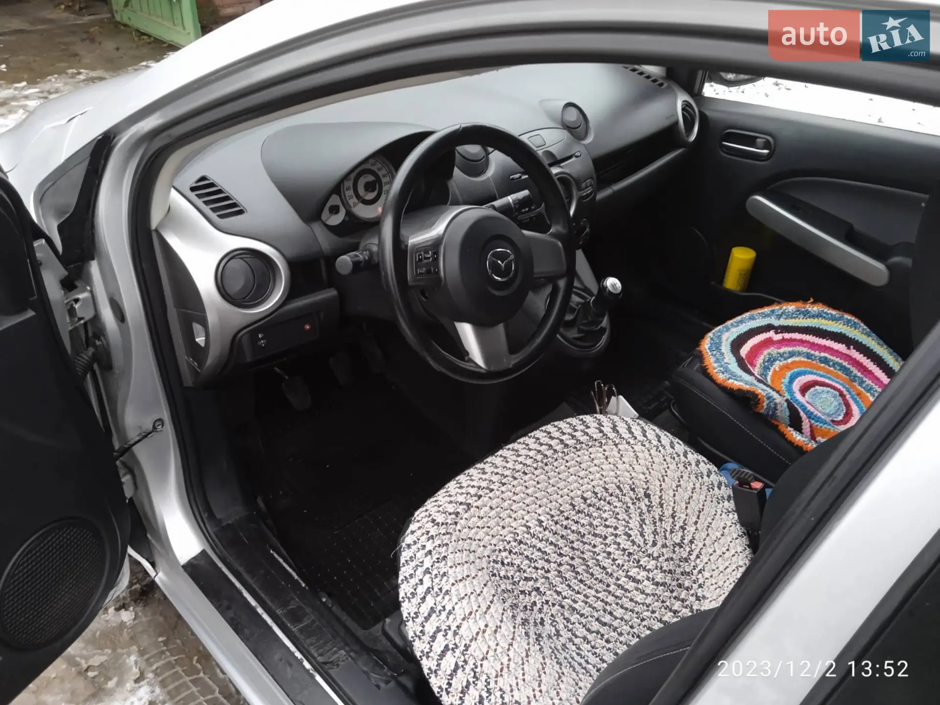 2010 Mazda 2 - мініатюра 10