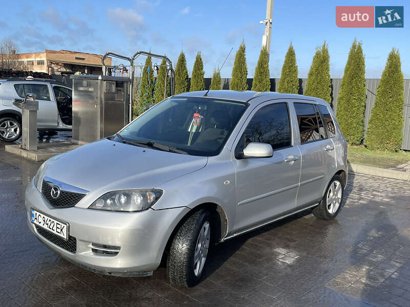 Mazda 2 2007