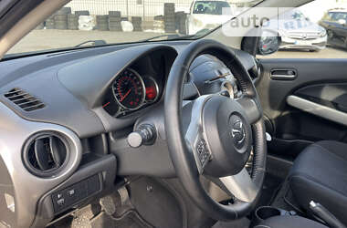 Хэтчбек Mazda 2 2010 в Киеве