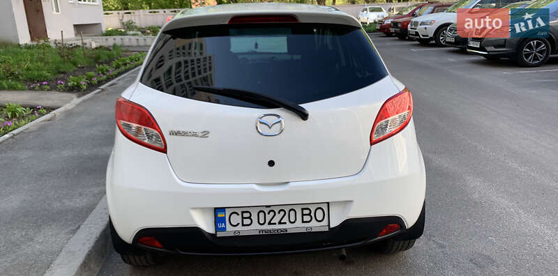 Хэтчбек Mazda 2 2014 в Чернигове