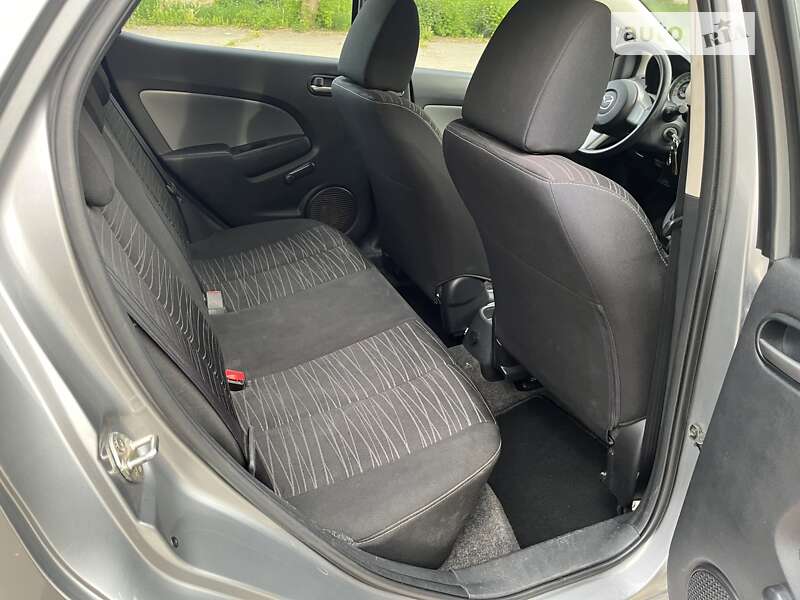 Хэтчбек Mazda 2 2009 в Калуше