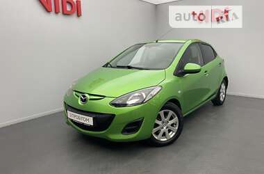 Mazda 2 2011