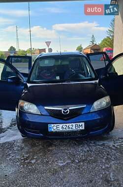 Хэтчбек Mazda 2 2004 в Сокирянах