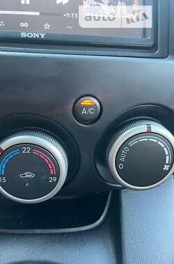 Хэтчбек Mazda 2 2011 в 