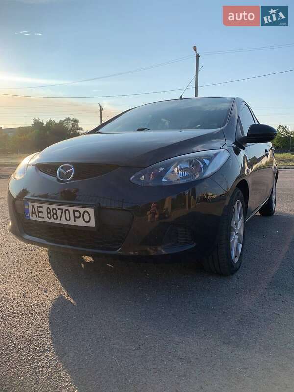 Хетчбек Mazda 2 2008 в Дніпрі