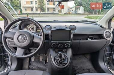 Хэтчбек Mazda 2 2008 в Черновцах