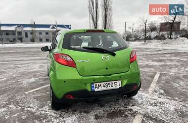 Хетчбек Mazda 2 2008 в Житомирі