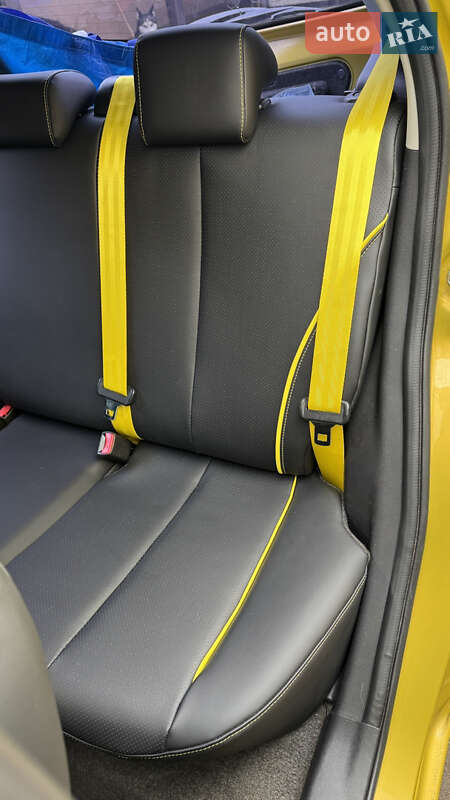 Хетчбек Mazda 2 2008 в Мукачевому