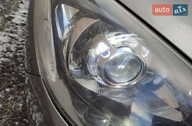Хэтчбек Mazda 2 2009 в 