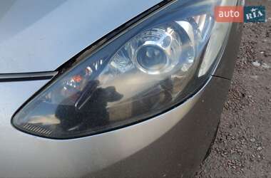 Хэтчбек Mazda 2 2009 в 