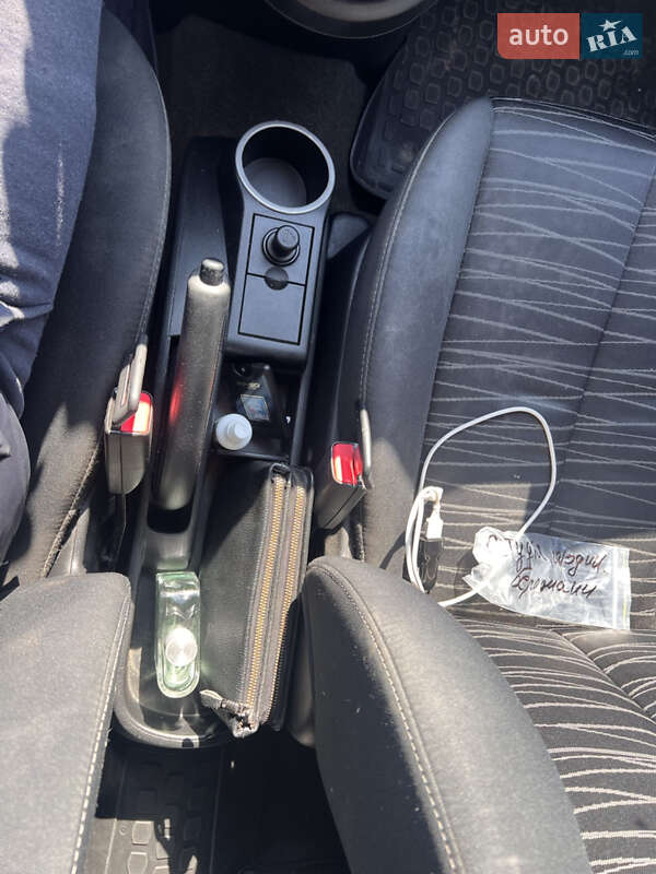 Хэтчбек Mazda 2 2007 в Бережанах