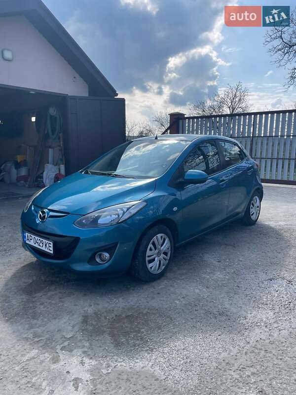 Хэтчбек Mazda 2 2012 в Запорожье