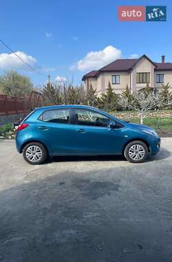 Хэтчбек Mazda 2 2012 в Запорожье