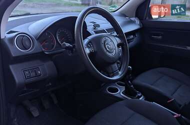 Хэтчбек Mazda 2 2007 в 