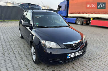 Хетчбек Mazda 2 2004 в 