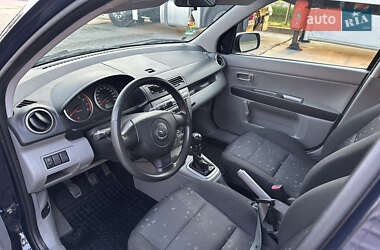 Хетчбек Mazda 2 2004 в 