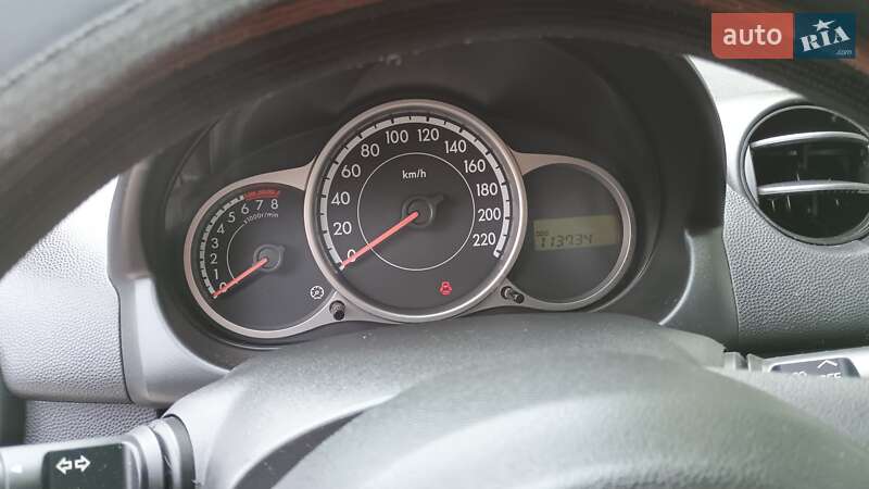 Хэтчбек Mazda 2 2011 в Виннице