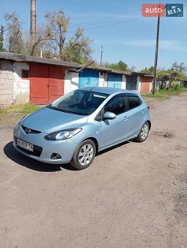 Хэтчбек Mazda 2 2008 в Кривом Роге