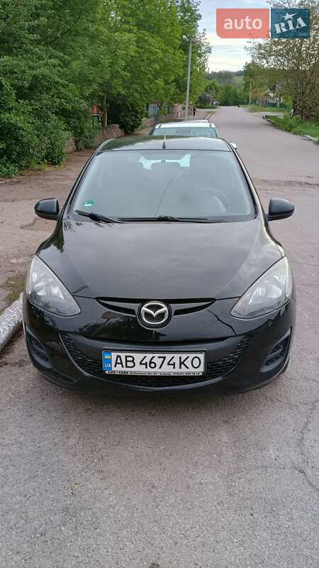 Хэтчбек Mazda 2 2011 в Виннице