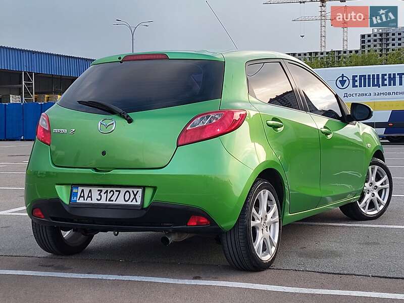 Хетчбек Mazda 2 2009 в Києві
