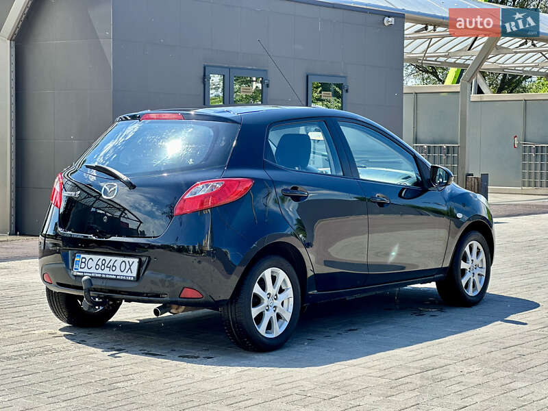Хэтчбек Mazda 2 2011 в Днепре