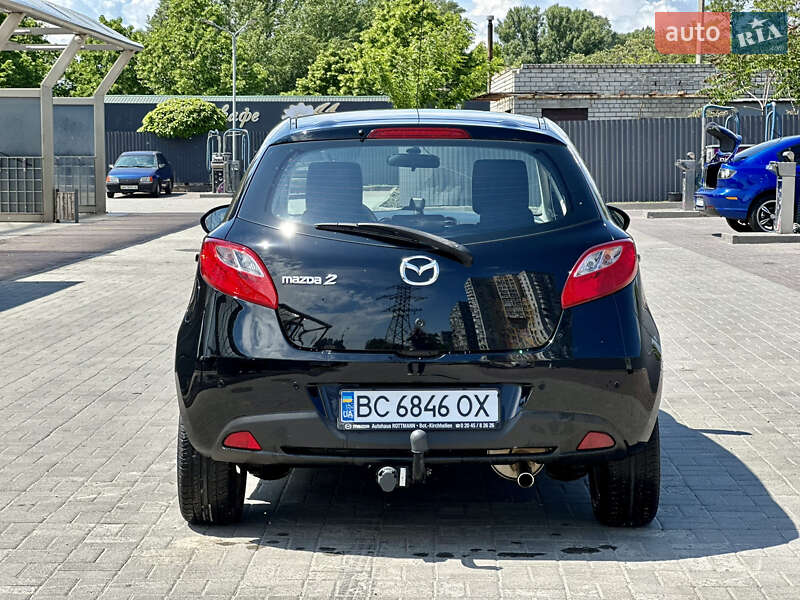 Хэтчбек Mazda 2 2011 в Днепре