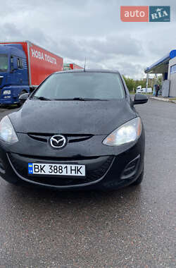 Mazda 2 2011
