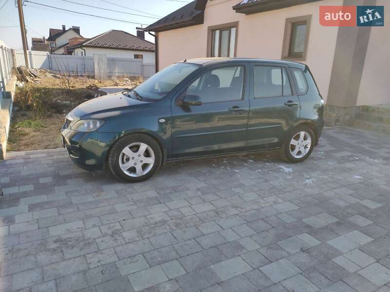 Хэтчбек Mazda 2 2006 в Виннице