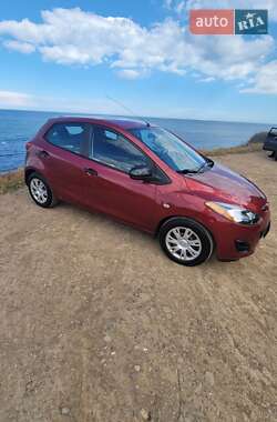 Седан Mazda 2 2014 в 