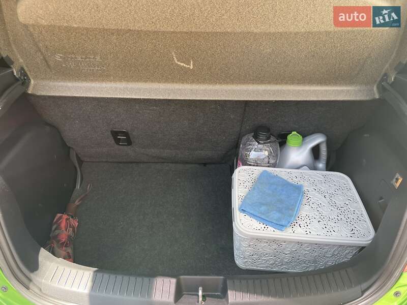Хетчбек Mazda 2 2009 в Кропивницькому