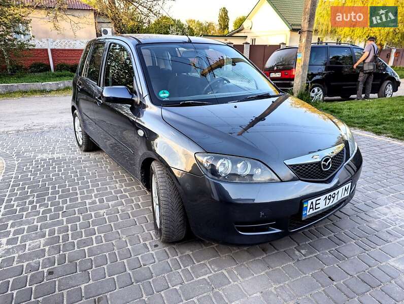 Хетчбек Mazda 2 2007 в Кам'янському